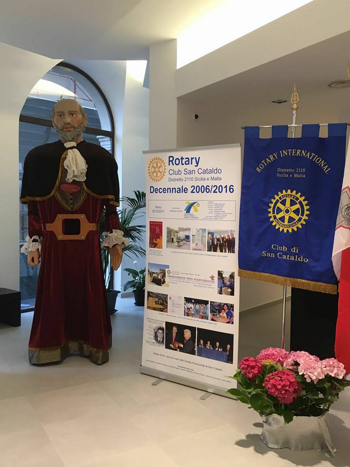 197 - Presenze del Governatore - Decennale del Rotary Club San Cataldo - San Cataldo 7 maggio 2016/001.jpg